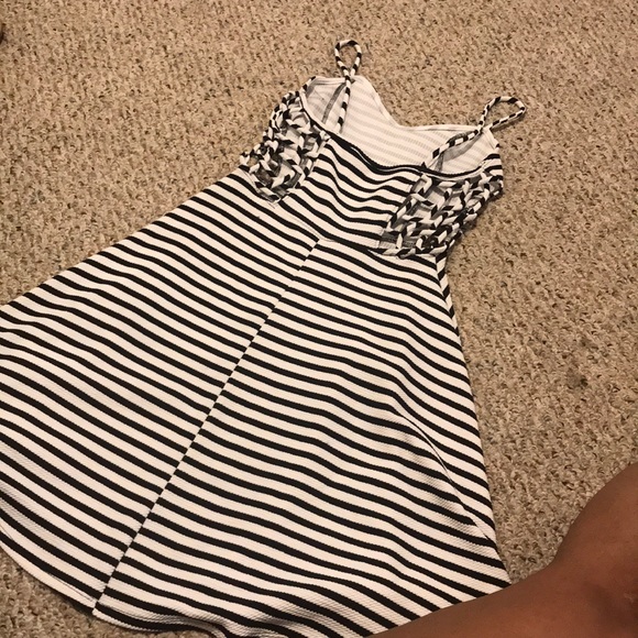 H&M black and white stripped size S - Picture 3 of 3